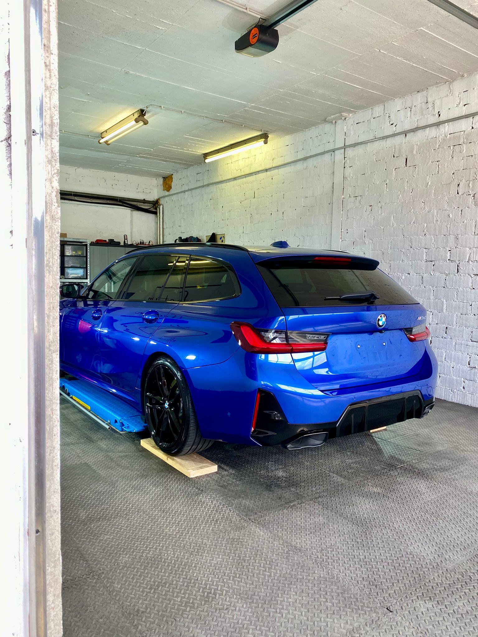 55295edc bd3d 4e23 8fa9 ea08777aa6b5